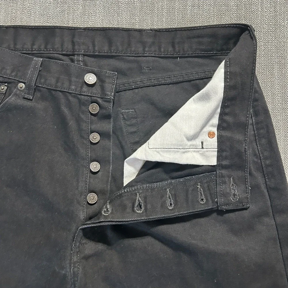 Levi's 501 Original Fit Jeans Men 38x32 Black Straight Leg Button Fly Denim